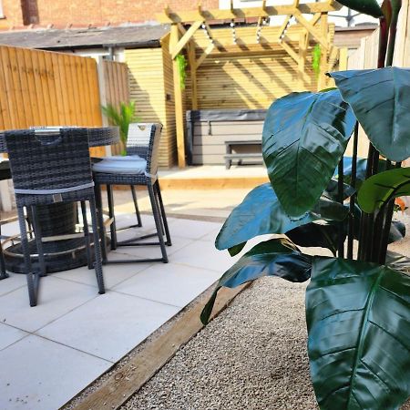 Xxhot Tubxx 4Bed Semi, Sleeps 8, 2 Bathrooms 블랙풀 외부 사진