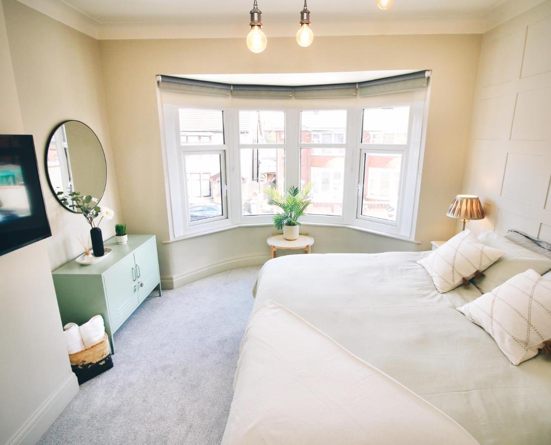 Xxhot Tubxx 4Bed Semi, Sleeps 8, 2 Bathrooms 블랙풀 외부 사진