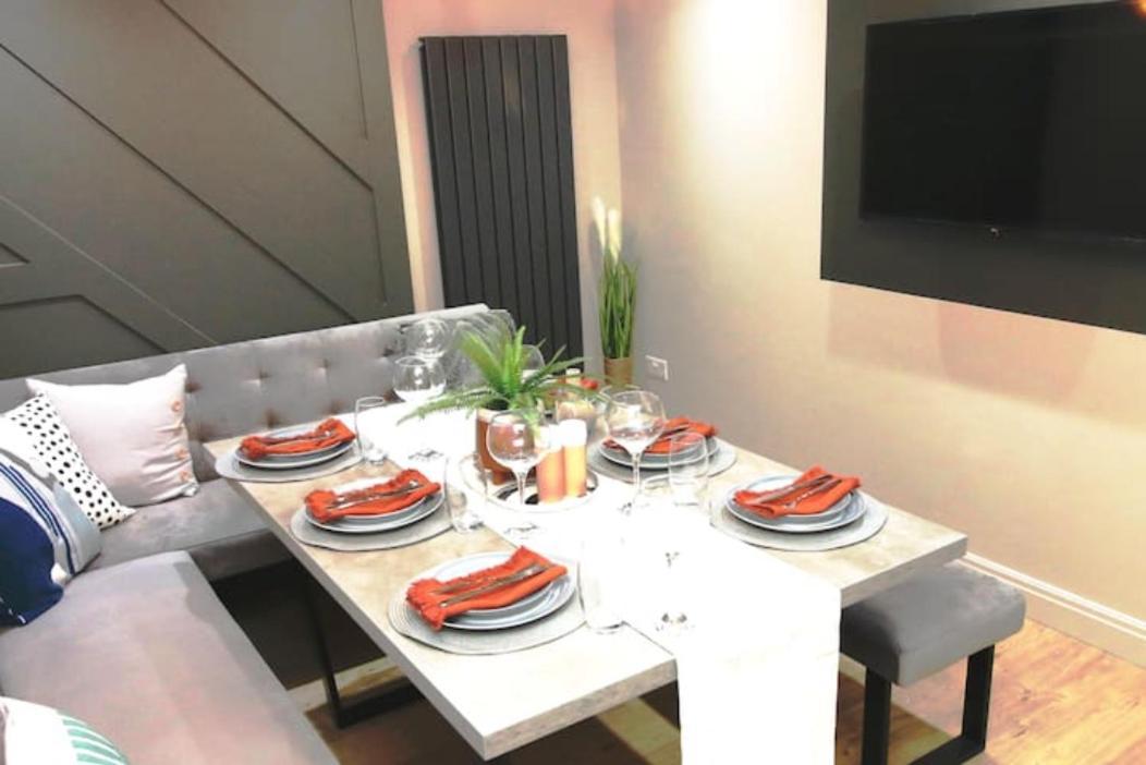 Xxhot Tubxx 4Bed Semi, Sleeps 8, 2 Bathrooms 블랙풀 외부 사진