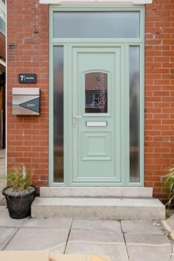 Xxhot Tubxx 4Bed Semi, Sleeps 8, 2 Bathrooms 블랙풀 외부 사진