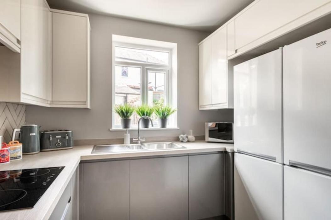 Xxhot Tubxx 4Bed Semi, Sleeps 8, 2 Bathrooms 블랙풀 외부 사진