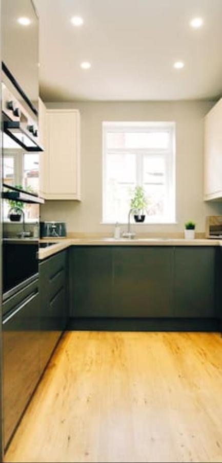 Xxhot Tubxx 4Bed Semi, Sleeps 8, 2 Bathrooms 블랙풀 외부 사진